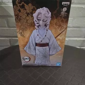 Я продаю фигурки Луи из Demon Slayer