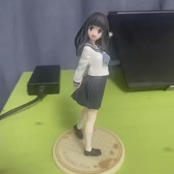Я продаю фигурки Taito Bing и Chitanda Eru.