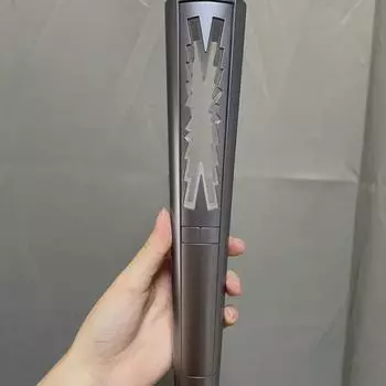 ) Я продаю Le Sserafim Lightstick и Pimbons