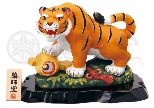Yakushi Kiln 2022 Zodiac New Year Entrance Bring in good fortune in the new year and have a good Made in Lucky Tiger Luck Height 15cm x Width 22cm
