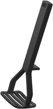 Картофельная толкушка Yamazaki Jitsugyo с силиконовой ручкой, черная, Ш6 x Г5 x В20 см, можно мыть в посудомоечной машине, кухонный инструмент 6361, прибл. чёрный