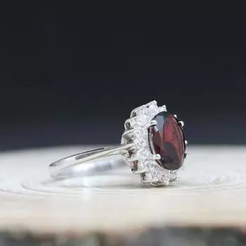 Январский камень с красным гранатом, кольцо круглой огранки, обручальное кольцо, серебро 925 пробы, кольцо ручной работы, серебряное кольцо, эффектные подарки на годовщину 6 красный