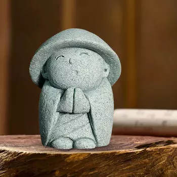 Японская фигурка монаха, скульптура Будды, миниатюрное настольное украшение для стола Wearing a Hat