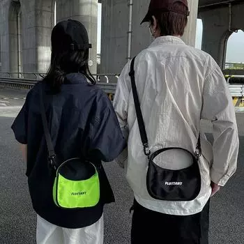 Японская простая однотонная маленькая черная сумка в стиле Харадзюку, сумка через плечо, шикарная холщовая сумка, женская корейская версия, маленькая квадратная сумка в стиле Instagram в Гонконге