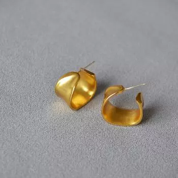 Японские нишевые литературные и ретро латунные позолоченные серьги Matsumoto Enai Same нерегулярные серьги-иглы в форме буквы C из серебра 925 пробы