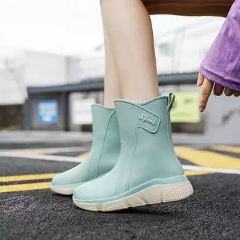 Японские резиновые сапоги для женщин, милые на улице, резиновые сапоги средней высоты, для работы на кухне, износостойкая резиновая обувь, бархатистое тепло, нескользящие и 36