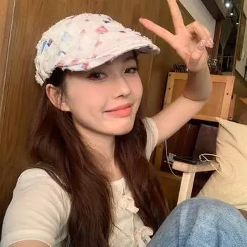 Японский Y2K Большая окружность головы Ниша Дизайн Старая сломанная дыра Картина маслом Передняя шляпа Женское лицо Маленькая субкультура Художник шляпа does not support return (56-58cm)