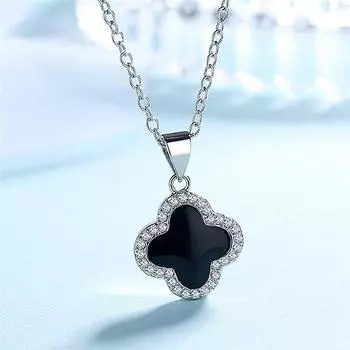 Японское и корейское серебряное ожерелье с темпераментом, ювелирные изделия, четыре травы, черный кулон, женская счастливая трава, короткая цепочка на ключицу