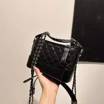 Яркая сумка через плечо из искусственной кожи с цепочкой, летняя и осенняя, модная, маленькая квадратная сумка, простая, повседневная, на одно плечо, подмышечная сумка (20cm<Max Length<30cm)