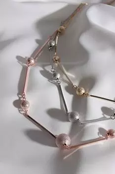 Яркое трехцветное колье из пяти частей