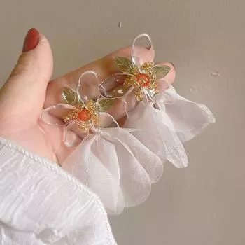 Yellow Lace Chiffon Cloth Spring Flower Travel Photo Earless Ear Clip Summer Girl Sense Earrings Pendant Jewelry Pair of white stud earrings