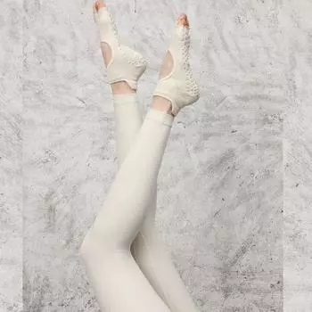 Yoga Socks Toe Socks Women s Summer Non-Slip Socks Professional Thin Open Finger Pilates Socks Yoga Sports Fitness Breathable summer milk White a pair