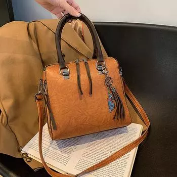 Yogodlns Новая женская сумка в стиле ретро с кисточками Простая и повседневная сумка-тоут Большая вместительная женская сумка через плечо 26*24*14cm армия зеленый