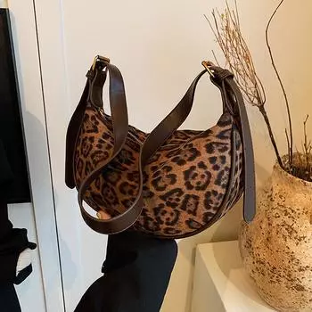 Yogodlns Новые простые молодежные сумки через плечо с леопардовым принтом на молнии, высококачественные повседневные сумки через плечо большой вместимости для поездок на работу 26x8.5x18cm чёрный