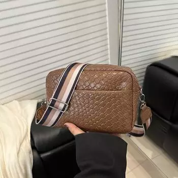 Yogodlns Женская сумка через плечо из искусственной кожи, однотонная, с широким ремешком, квадратные плетеные сумки через плечо для женщин, трендовая эстетичная роскошная сумка 22x8x14cm белый