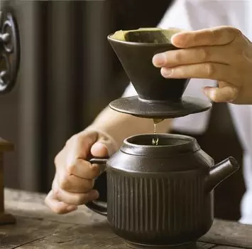 YOSHIKI Coffee Drip Set Pottery Coffee Dripper Server Stylish Coffee Server Dripper Coffee Drip Equipment Set Coffee Pot Hand Drip Pottery 650ml
