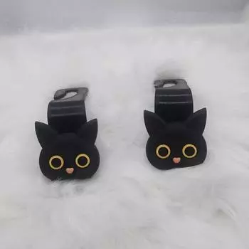 Yousheng 1/2/4 шт. Крючок для автомобильного сиденья в форме мультяшного кота, прочный, несущий простую установку, вешалка для сумок, крючок для хранения, аксессуары для салона автомобиля 1pc белый