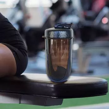 Yousheng 1 комплект, 590 мл, бутылка-шейкер, большая емкость, герметичная, устойчивая к падению, термостойкая, для смешивания протеинов, встряхивающая бутылка для воды, для упражнений розовый