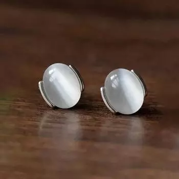 Yousheng 1 пара женских сережек-гвоздиков из искусственного опала, классический китайский стиль, полированная медь, противоскользящие, женские, выпускные, повседневные, дорожные, дорожные, ювелирные изделия белый