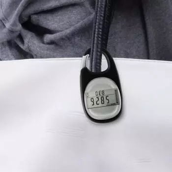 Yousheng 3D Шагомер Простой Шагомер Для Ходьбы С Карабином Точный Зажим Трекер Шагов для Мужчин Женщин Детей Пожилых Людей чёрный