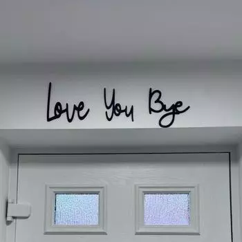 Yousheng Love You Bye Sign Деревянная настенная художественная вывеска Love Themed Wall Decoration для дома Декор для прихожей и фойе на День святого Валентина Подарок на новоселье коричневый