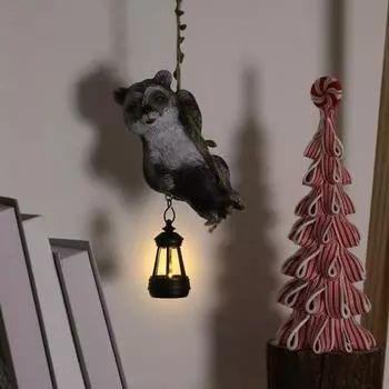 Yousheng Raccoon, солнечный светильник, смоляной енот, скалолазающий енот со светодиодным фонарем, водонепроницаемая садовая статуя, подвесная фигурка енота для двора, стены, балкона, дерева коричневый