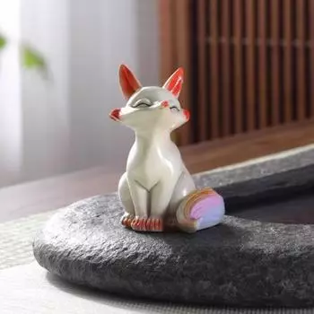 Yousheng Tea Pet Цвет меняющей лисы смолы ручной работы Украшение фэн-шуй с горячей водой Символ удачи Чайный домик Украшение A