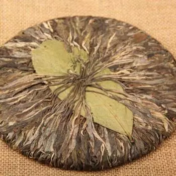 Yunnan Lincang Yongde Snow Mountain Сырой чай Пуэр Базы Шэнь Пуэр Чай 400г