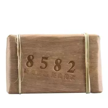 Yunnan Menghai Old Tea Brick 8582 Классический старый сырой чай Пуэр Чайный кирпичик 250г