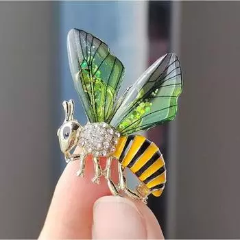 Yutsai Elegant Gradient Fairy Bees Brooch Alloy Advanced Women Jewelry Accessories Gifts PD2316