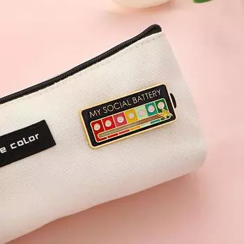 Забавная эмалевая булавка My Social Battery, булавка на лацкан, двигайся под настроение, как и ты, ювелирная художественная брошь, металлический значок, подарок на День святого Валентина 1pc