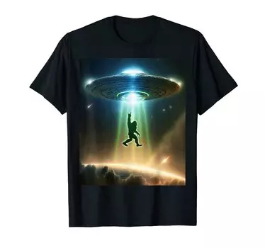 Забавный Bigfoot Lock On UFO Лучевая футболка Alien Sasquatch Squatch Squatchin чёрный