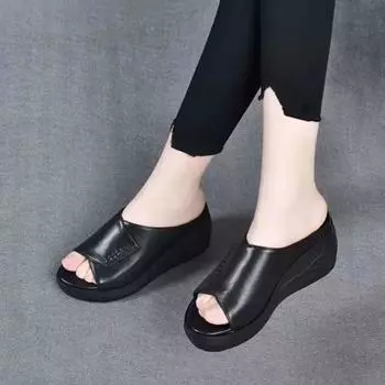 Закажите на размер больше, толстые мягкие тапочки с подошвой, женские летние модные водонепроницаемые тапочки с сандалиями 35 чёрный