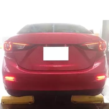 Закопченные черные светодиодные отражатели заднего бампера, задние сигнальные огни торможения для Mazda 3