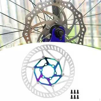 Замена ротора дискового тормоза велосипеда. Простая установка полой конструкции. Прочный аксессуар для велоспорта в горах.