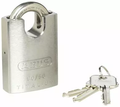 Замок навесной титановый Nippon Lock 50 мм 3 ключа дужка защитный тип BP90RK серебряный