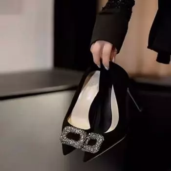 Замша не устала от темперамента ног весна 2025 новые заостренные квадратные пряжки одинарные туфли черные высокие каблуки женские осенние тонкие каблуки стразы 34