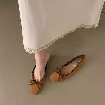 Замшевые балетки женские весенние новые банты на плоской подошве с квадратным носком и неглубоким горлом женские туфли в горошек 35 чёрный