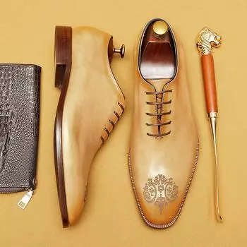 Заостренные кожаные туфли мужские кожаные британские гравированные деловые туфли-оксфорды мужские туфли из цельной коровьей кожи 42 хаки