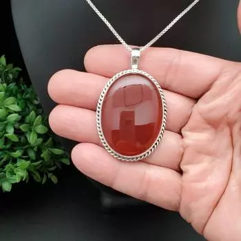 Запас № P03 | Ожерелье с кристаллами сердолика 30x40 мм и серебряной цепочкой | Подвеска из стерлингового серебра с сердоликом | Большой кулон 6-9 красный