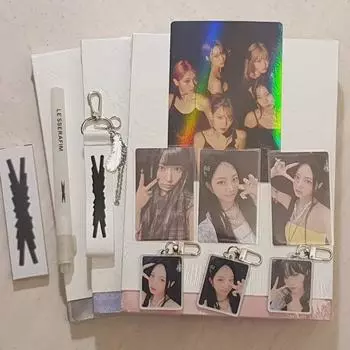 Запечатанный альбом Le Sserafim E.ji + бонусы + брелок для ключей + временная приветственная палочка