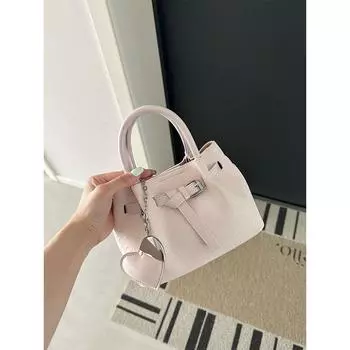 Zar Fenden Sweet Cool Heart Vegetable Basket Easiest for Match Handbag Crossbody Bag Female 2025 Casual Minority Fashion Light pink(Hanging Ornaments)