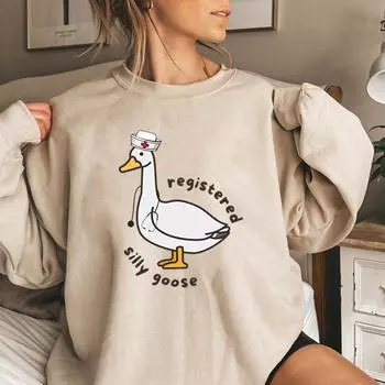 Зарегистрированная толстовка Silly Goose, футболка RN, подарок медсестре, забавная толстовка Goose, женская толстовка с круглым вырезом, подарочный свитер на день медсестры S чёрный