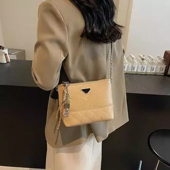 Зарубежный заказ модная маленькая сумка женская 2024 осень и зима новая универсальная сумка-ведро высококачественная текстура пригородная сумка-мессенджер с цепочкой чёрный