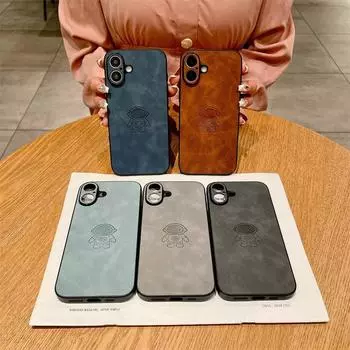 Защитный чехол из ретро-кожи TPU с рисунком астронавта для iPhone 16, 15, 14, 13, 12, 11 Pro Max, 16 Pro, 15 Plus, задняя крышка, противоударный чехол iPhone 16 Pro Max чёрный