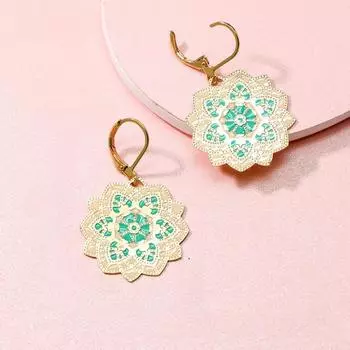 Зеленая личность Модные и простые цветочные клипсы для ушей 14k