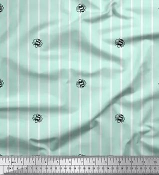 Зеленая японская креп-сатиновая ткань Soimoi с принтом в виде пчел и полосок, ткань для рукоделия по метрам, 42 дюйма 42 Inch Wide - Poly Crepe зелёный