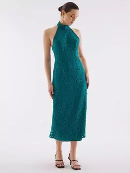 Зеленое платье с кружевным вырезом и бретелькой на шее