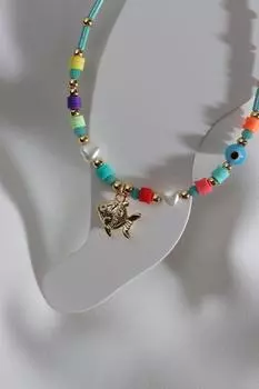 Зеленый браслет из бисера с рыбьим концом