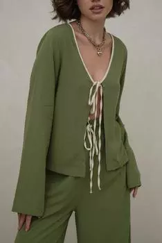 Зеленый двухместный костюм с ореховыми полосками